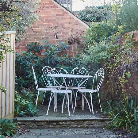 Windlass Cottage Lymington Exterior photo